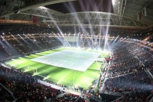 Stadyumlar kapalı alan oluyor