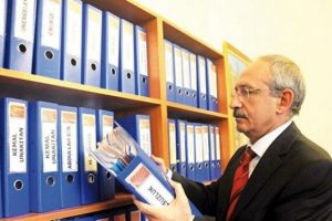 CHP'ye soldan &ccedil;elme atıldı