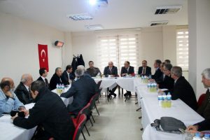 Kaymakam, partilere se&ccedil;im yasaklarını anlattı
