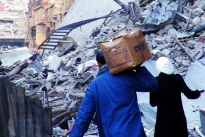 Yermuk Kampı'na 350 kolilik insani yardım