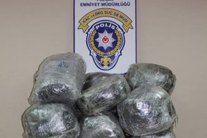 141 kilo esrar ele ge&ccedil;irdi