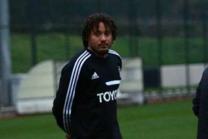"Beşiktaş'ı se&ccedil;tiğim i&ccedil;in &ccedil;ok mutluyum"