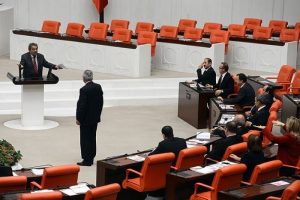 Tasarının 2. b&ouml;l&uuml;m&uuml;ndeki maddeler kabul edildi