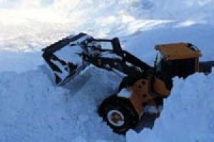7 evin &uuml;zerine &ccedil;ığ d&uuml;şt&uuml;