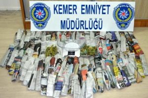 Ralli alanında uyuşturucu alışverişi