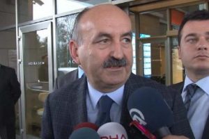 Bakan'dan Nejat İşler'e ziyaret