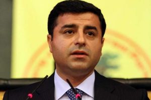 "Se&ccedil;imlerde biletini keseceğiz"