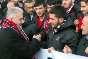 "Cemaatler irşadla uğraşacak, h&uuml;k&uuml;metler imarla"