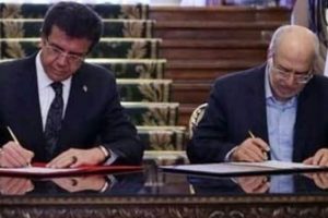 Anlaşma t&ouml;renindeki imza geriliminin sırrı