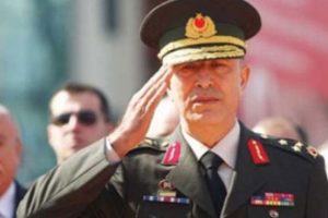 Orgeneral Hulusi Akar sınırda