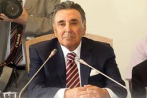 Aydın Doğan'dan sosyal medya uyarısı