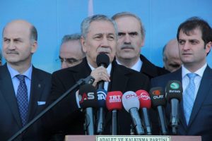Arın&ccedil;'tan Bursa'da &ouml;nemli a&ccedil;ıklamalar