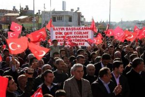 ''Başbakan'a destek mitingi''ne b&uuml;y&uuml;k ilgi