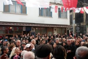 Hayri T&uuml;rkyılmaz Tirilye se&ccedil;im b&uuml;rosunu a&ccedil;tı