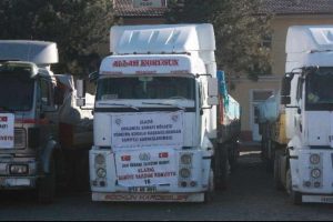 15 TIR Suriye i&ccedil;in yola &ccedil;ıktı