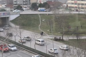Otoyol kavşağında tehlikeli hareketler