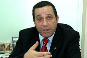 Yeniden başkan se&ccedil;ildi