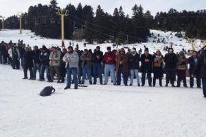 Uludağ'da kayak ve namaz bir arada