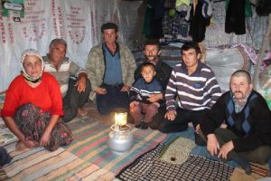 25 yıldır elektriksiz yaşıyorlar