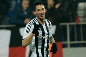 Eskişehirspor Beşiktaş'tan Holosko'yu istedi