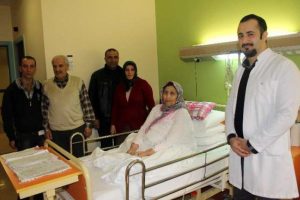 Karnından &ccedil;ıkan şey hayrete d&uuml;ş&uuml;rd&uuml;