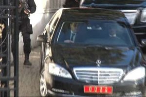 Erdoğan, anne ve babasının mezarını ziyaret etti