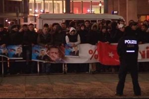 Başbakan Erdoğan'a coşkulu karşılama