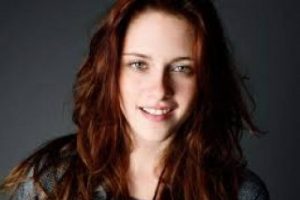 Kristen Stewart: Makyajsız olan kadın g&uuml;zeldir...