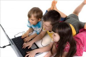 "Televizyon ve internet 12 yaşına kadar sınırlandırılmalı"