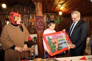 Karaloğlu sevgi evleri sakini &ccedil;ocuklarla kahvaltıda buluştu