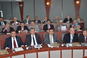 Ka&ccedil;ak akaryakıtta  b&uuml;y&uuml;k artış