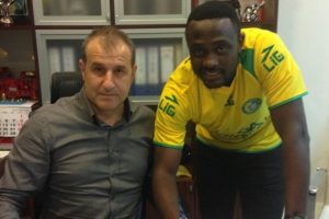 Simon Zenke resmen Şanlıurfaspor'da!