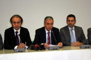 D&uuml;ş&uuml;nceli'den Atat&uuml;rk Stadyumu projesine eleştiri