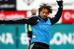 Yeni transfer Jones'un MR'ı &ccedil;ekilecek