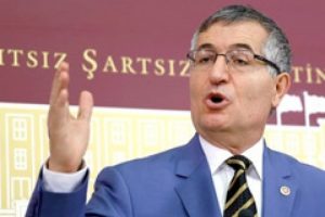 Başbakan anayasal su&ccedil; işlemiştir