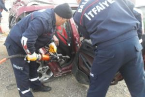 Balıkesir'de faci kaza: 2 &ouml;l&uuml;