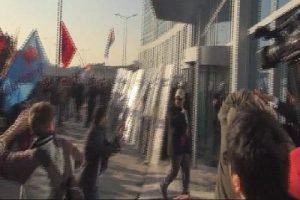 Polis m&uuml;d&uuml;r&uuml;n&uuml;n zor anları