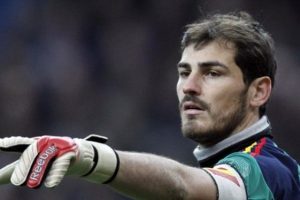 Casillas'tan rekor &uuml;st&uuml;ne rekor