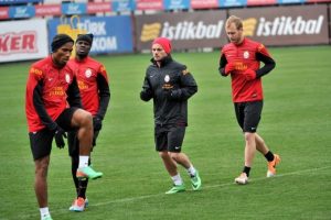 Galatasaray Es-Es hazırlıklarını s&uuml;rd&uuml;rd&uuml;