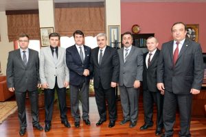 "Osmangazi'de taksi duraklarını yeniliyoruz"