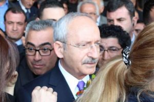 İzmir'de Kılı&ccedil;daroğlu izdihamı