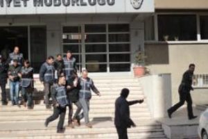 Telefon dolandırıcıları yakalandı
