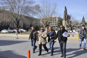 Pazarcı kavgası kanlı bitti!