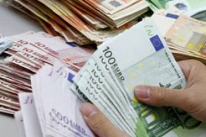 Avro o a&ccedil;ıklamanın ardından fırladı!
