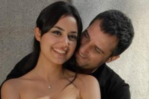 Rafet El Roman nişanlısıyla barışınca dava d&uuml;şt&uuml;