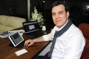 Esgin ilk mitingini sanal alemde yaptı