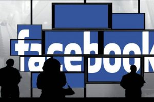 Facebook'ta sevgililere elektriklenme testi