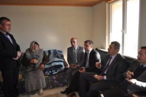 Harabede yaşayan yaşlı kadına sıcak yuva