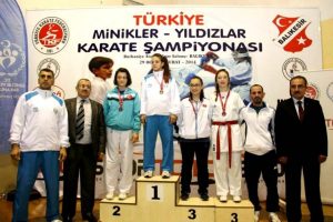 Karate yeni yıla şampiyonlukla başladı