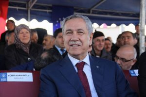 Eski Bursa Milletvekili Gen&ccedil;oğlu, kabri başında anıldı